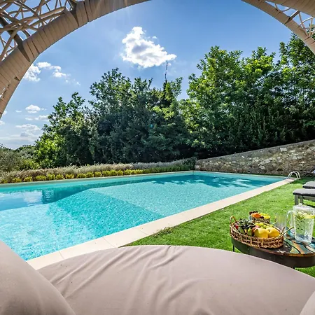 Country house Luxury Tolomei Gucci With