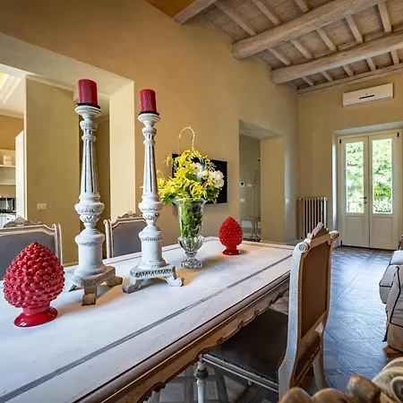 Luxury Tolomei Gucci With Country house